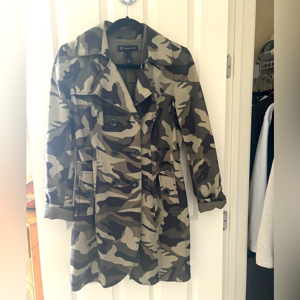 Camouflage jacked